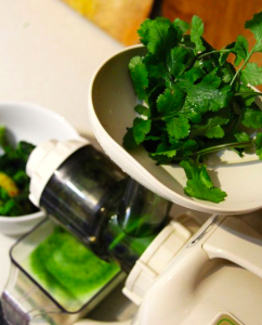 Super Cleansing Green Kale & Coriander Drink