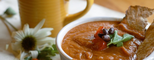 vegan tomato garlic soup
