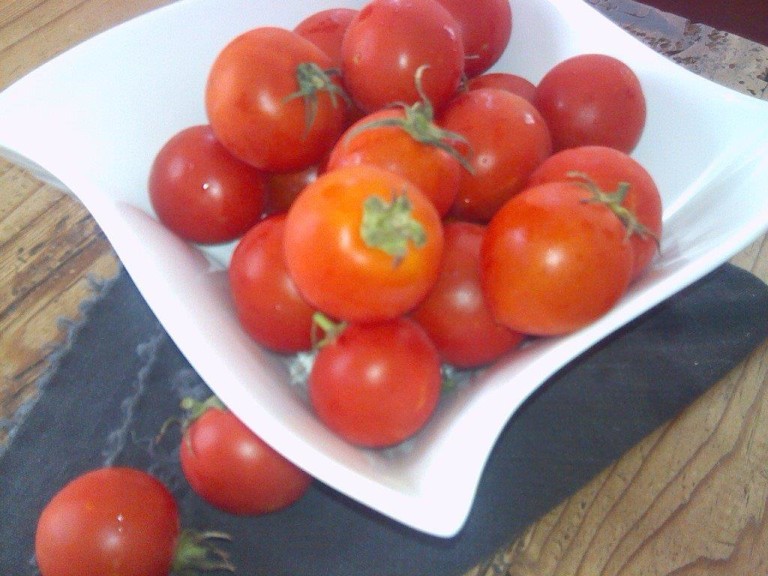 Dry Farmed Tomatoes + Raw Tomato Sauce Recipe HappyCow