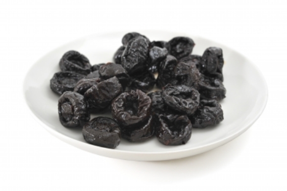 prunes-plate
