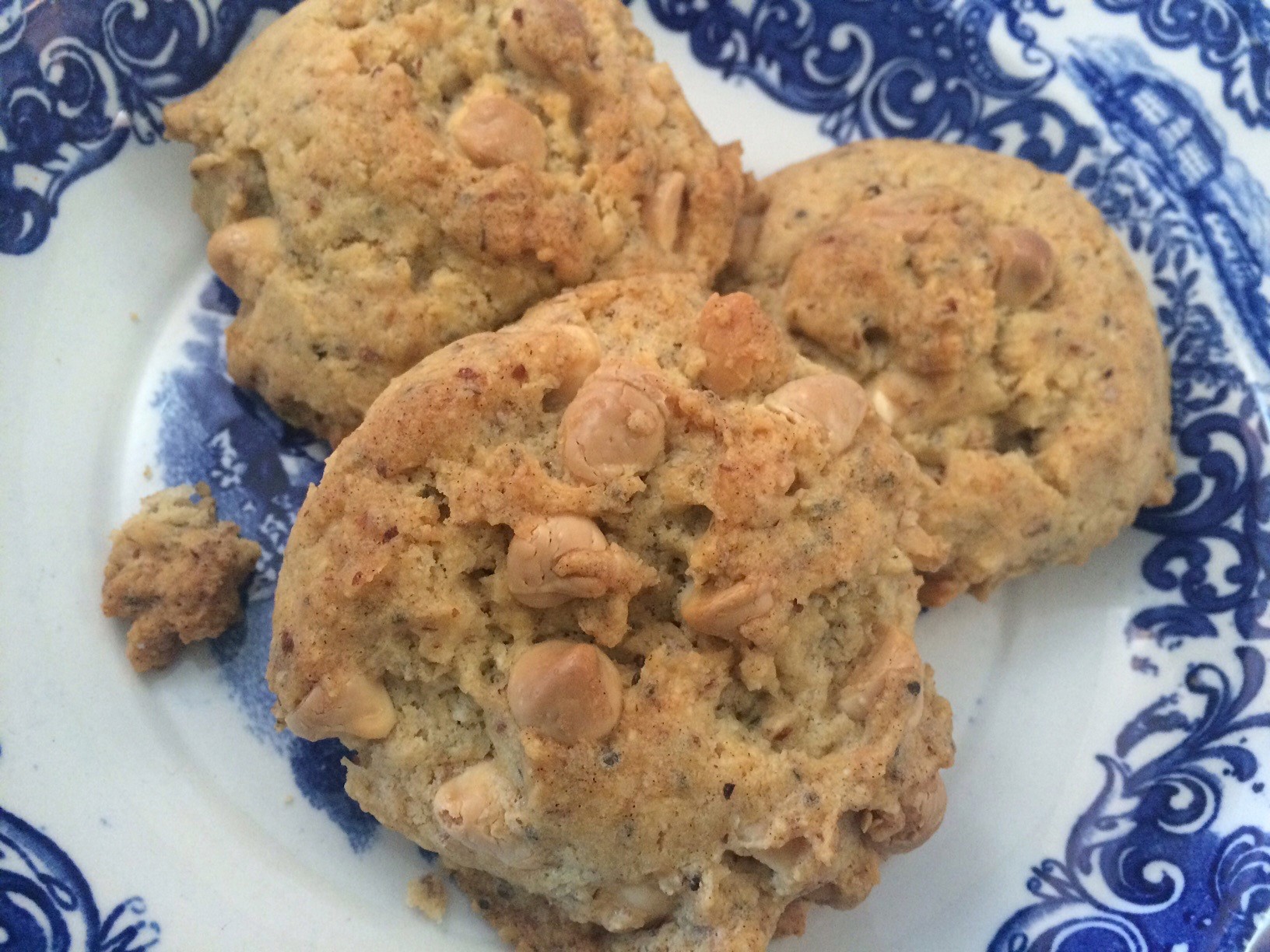 Vegan White Chocolate Coconut Macadamia Cookies