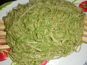 green-not-mean-spaghetti-tallarin-verde-800x600