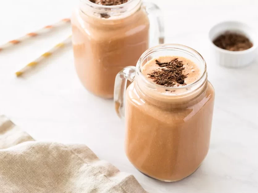 high protein vegan foods: peanut butter smoothie